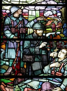 16a Emm poilus closeup