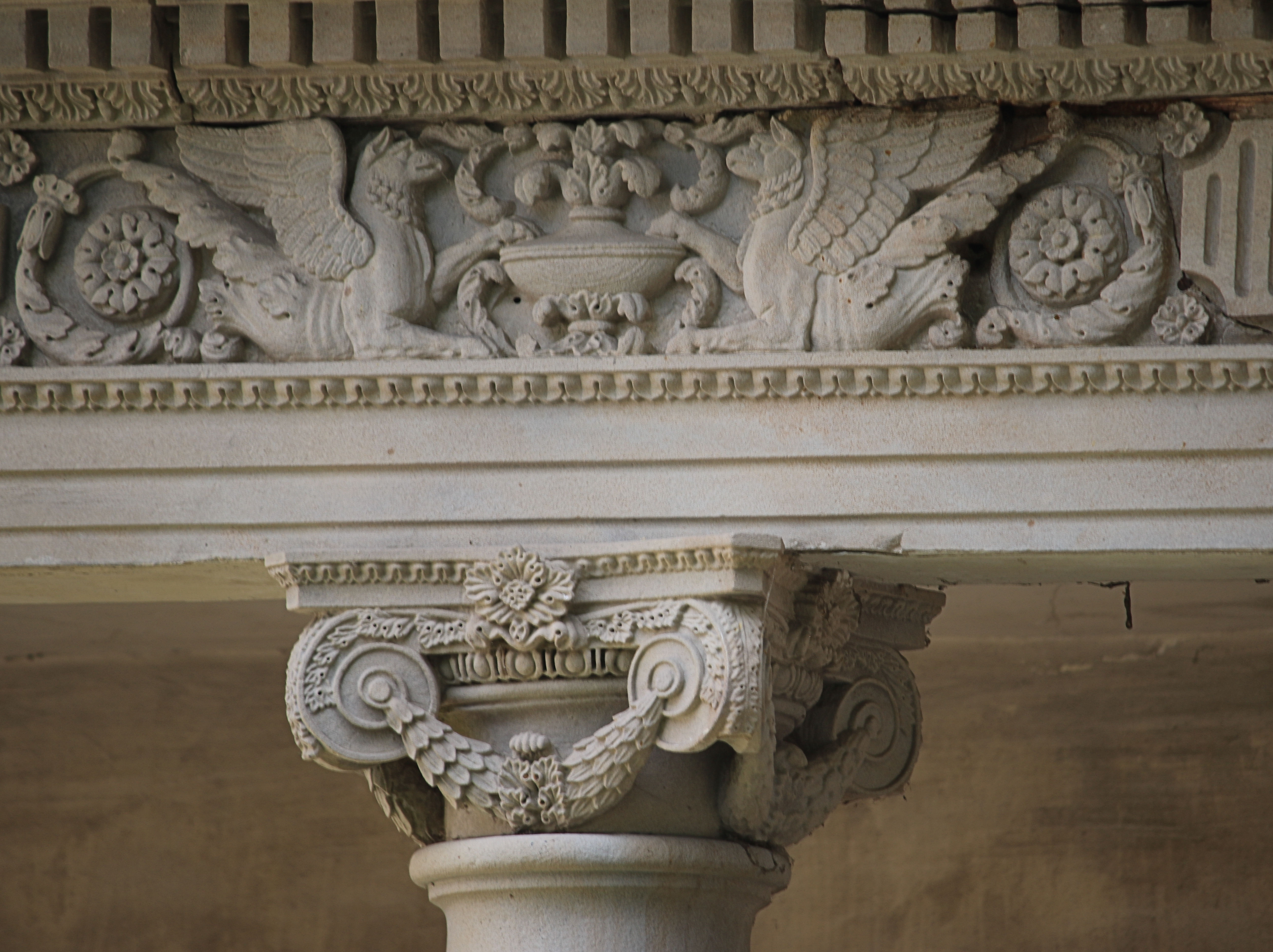 Gonzenbach gryphons and frieze